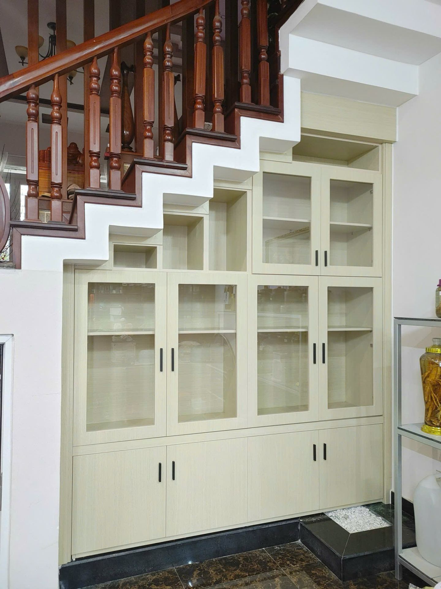 Tủ gầm cầu thang