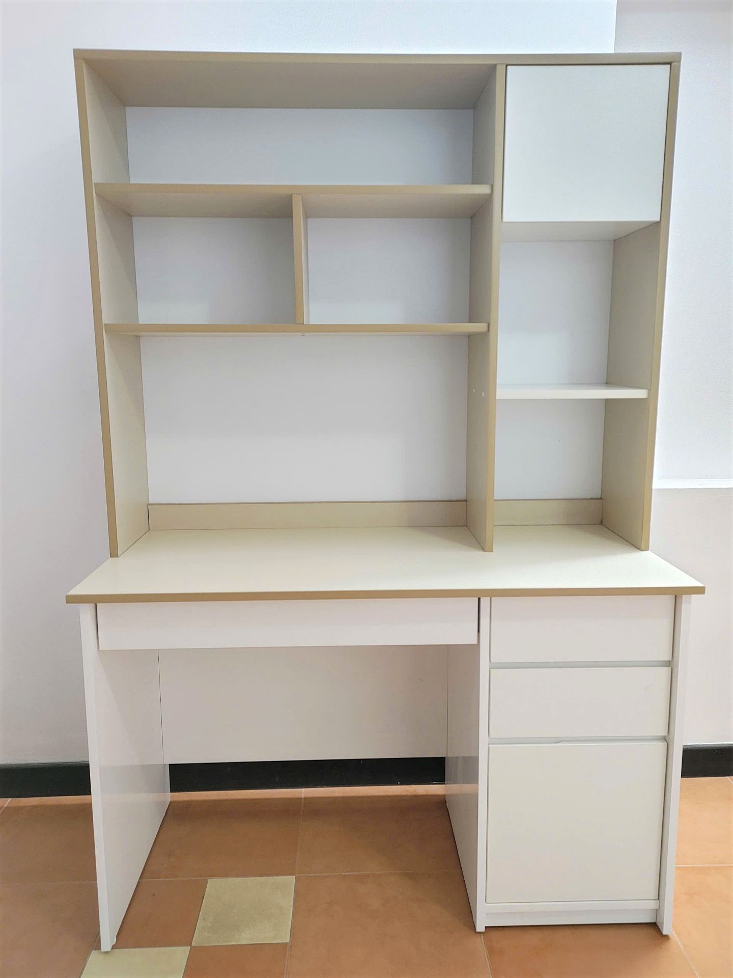 Bàn làm việc/bàn học 11