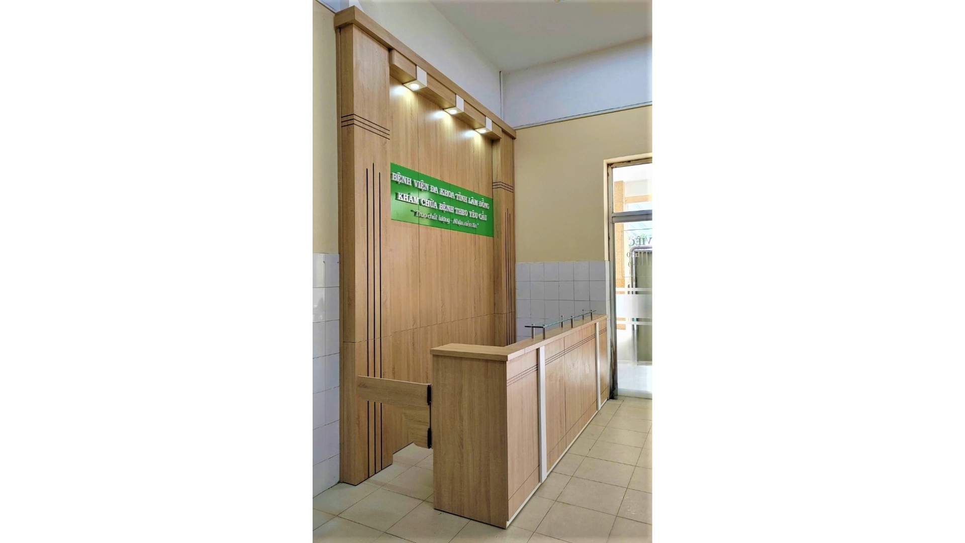 Quầy lễ tân- Bệnh viện tỉnh Lâm Đồng